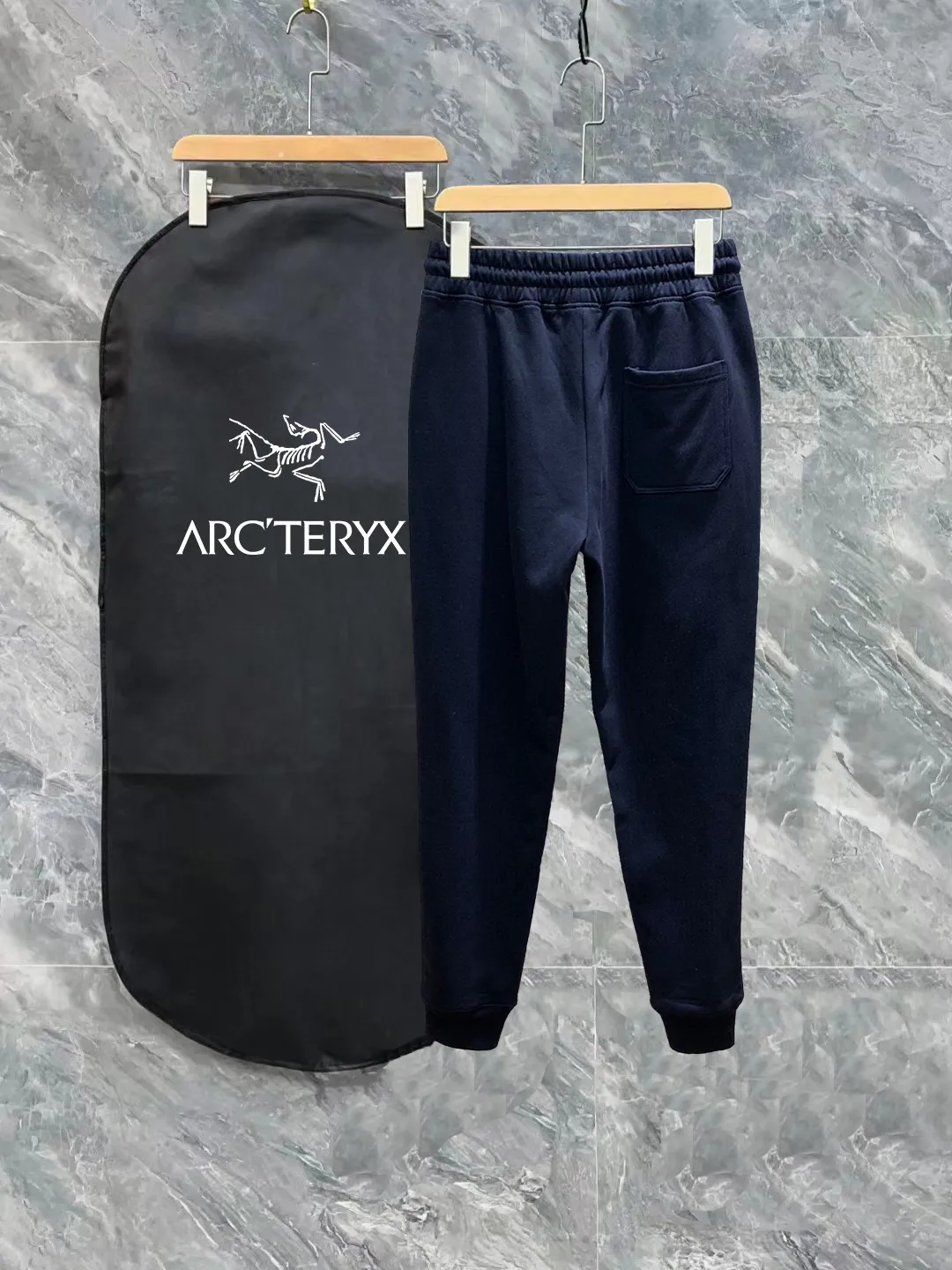 ARC SS Logo Factory g Black White ：Black Gray Size S-XL